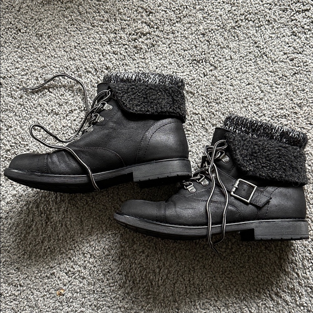Cliffs by WHITE MOUNTAIN Black Ankle Boots